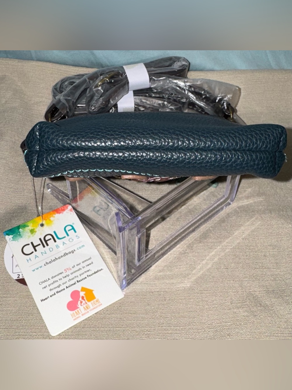 Chala Teal, Brown, & Black Turtle Crossbody Phone Pouch with Starfish Charm - Picture 5 of 9